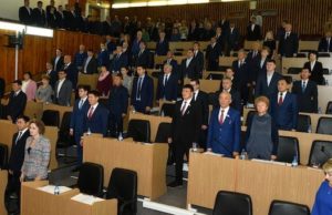 Госсобранию не удалось избрать спикера с первой попытки Госсобранию не удалось избрать спикера с первой попытки
