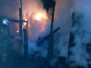 Просьба о помощи. Перед зимой в Элекмонаре из-за пожара семья осталась без жилья Просьба о помощи. Перед зимой в Элекмонаре из-за пожара семья осталась без жилья