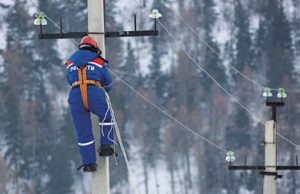 Более 280 км линий электропередачи отремонтировано на Алтае Более 280 км линий электропередачи отремонтировано на Алтае