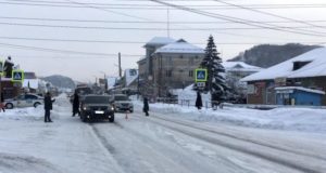 Дама на «Туареге» сбила девочку-подростка на пешеходном переходе Дама на «Туареге» сбила девочку-подростка на пешеходном переходе