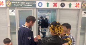 «Приключения» начались уже в аэропорту: из-за долгов женщину разлучили с семьей