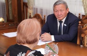 Работа, жилье, инвестиции и приют для животных: спикер Госсобрания провел прием граждан Работа, жилье, инвестиции и приют для животных: спикер Госсобрания провел прием граждан