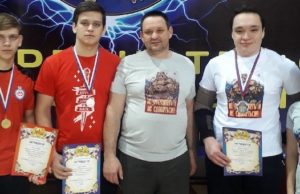 Успехи алтайских спортсменов на чемпионате Сибири и Дальнего Востока по армрестлингу Успехи алтайских спортсменов на чемпионате Сибири и Дальнего Востока по армрестлингу