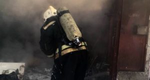 Пожарные предотвратили возгорание 35 углекислотных баллонов и 300 литров дизтоплива