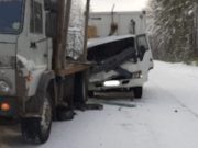 Водитель японского грузовика погиб после столкновения с «КамАЗом» Водитель японского грузовика погиб после столкновения с «КамАЗом»