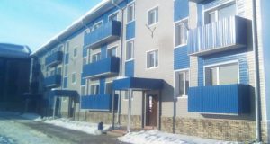 Три семьи из Акташа переселили из аварийного жилья в Майму