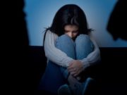 Мужчину, изнасиловавшего 5-летнюю и 13-летнюю девочек, отправили в колонию почти на 13 лет Мужчину, изнасиловавшего 5-летнюю и 13-летнюю девочек, отправили в колонию почти на 13 лет