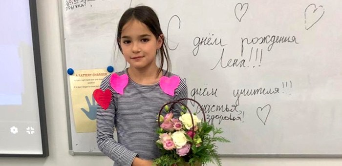 Большое сердце: московская школьница собрала деньги на реабилитацию мальчика из Онгудая