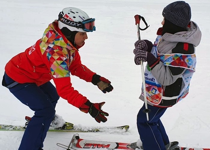 Большое сердце: московская школьница собрала деньги на реабилитацию мальчика из Онгудая