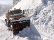 Угроза схода снежных лавин на дороги сохраняется на Алтае Угроза схода снежных лавин на дороги сохраняется на Алтае
