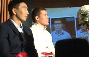 Чемпионам мира по боевому самбо в родном районе подарили автомобили Чемпионам мира по боевому самбо в родном районе подарили автомобили