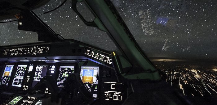 Из-за аномального снегопада почти сутки самолет из Москвы не выпускают в Горно-Алтайск