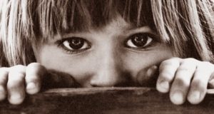 У пьющих родителей пять раз забирали ребенка – трехлетнюю девочку