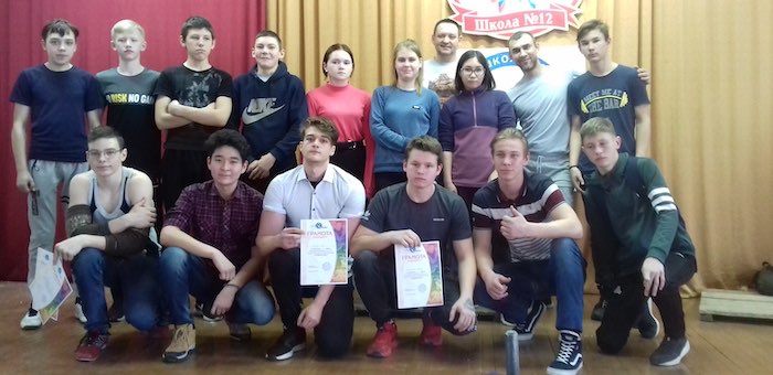 Соревнования по армрестлингу среди школьников прошли в Горно-Алтайске