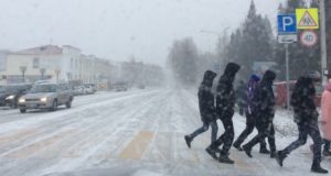 Штормовое предупреждение: ожидаются ветер и метели Штормовое предупреждение: ожидаются ветер и метели