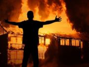 Невменяемого поджигателя отправили в психиатрическую больницу Невменяемого поджигателя отправили в психиатрическую больницу