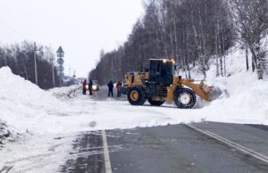 Движение транспорта на дорогах после схода лавин восстановлено Движение транспорта на дорогах после схода лавин восстановлено
