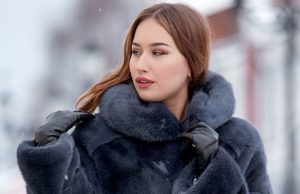 Грандиозная новогодняя распродажа шуб от «Кировской Меховой Фабрики». Максимальные скидки! Грандиозная новогодняя распродажа шуб от «Кировской Меховой Фабрики»
