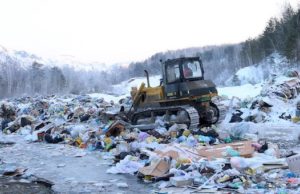 Власти планируют закрыть мусорный полигон в Черемшанке Власти планируют закрыть мусорный полигон в Черемшанке