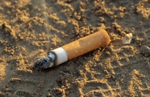 Пьяный мужчина убил пожилого соседа из-за отказа угостить сигаретой
