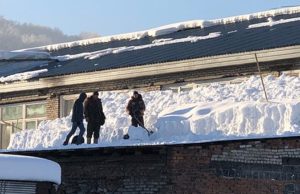 Снег на крышах: куда обращаться Снег на крышах: куда обращаться