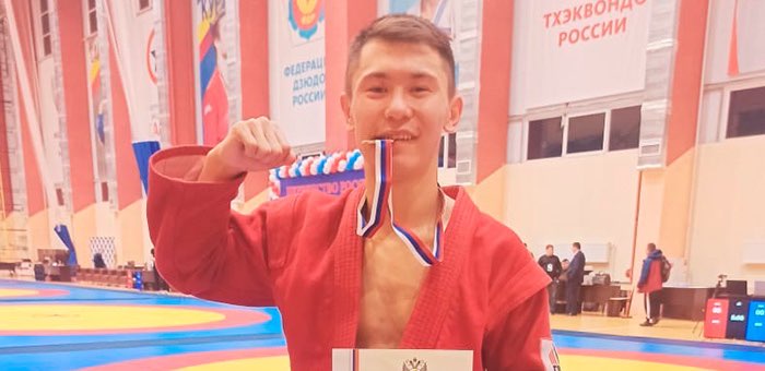 Борец из Республики Алтай завоевал путевку на первенство Европы среди юниоров