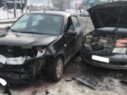 Две машины не смогли разъехаться на разъезде в Майме Две машины не смогли разъехаться на разъезде в Майме