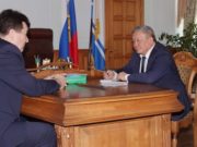 Владимир Тюлентин провел прием граждан по личным вопросам Владимир Тюлентин провел прием граждан по личным вопросам