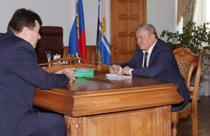 Владимир Тюлентин провел прием граждан по личным вопросам Владимир Тюлентин провел прием граждан по личным вопросам