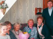 Труженицу тыла Татьяну Ромашенкову поздравили с 90-летием и вручили ей медаль