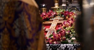 Патриарх призвал верующих воздержаться от посещения храмов