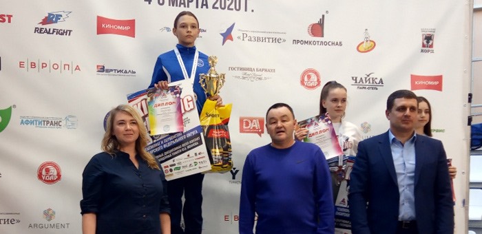 Спортсмены из Горно-Алтайска стали чемпионами Сибири по кикбоксингу