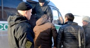 Трех незаконно находившихся в республике иностранных граждан выдворили на родину Трех незаконно находившихся в республике иностранных граждан выдворили на родину