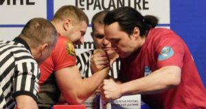 Спортсмен из Республики Алтай впервые принял участие в чемпионате России по армрестлингу
