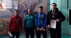Спортсмены с Алтая стали призерами первенства Сибири по греко-римской борьбе