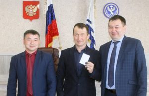 За успехи в работе администрации Джазатора подарили внедорожник