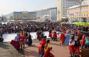 Масленицу отпраздновали в Горно-Алтайске Масленицу отпраздновали в Горно-Алтайске