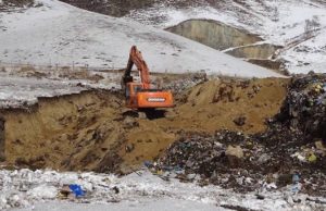 Дым от горящего мусора в урочище Сара-Кобы накрыл Онгудай