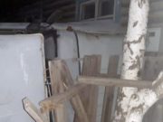В Улагане нетрезвый водитель врезался в забор, пытаясь скрыться от ДПС В Улагане нетрезвый водитель врезался в забор, пытаясь скрыться от ДПС