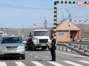 Патрульные посты контролируют весь въезжающий в Республику Алтай транспорт Патрульные посты контролируют весь въезжающий в Республику Алтай транспорт