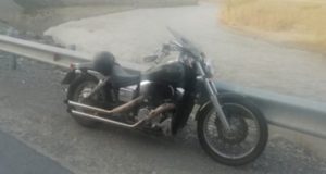 Мотоциклист попал в аварию на опасном участке Чуйского тракта Мотоциклист попал в аварию на опасном участке Чуйского тракта