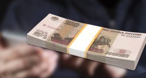 Девушка инвестировала 10 тыс. рублей в расчете на доход в 200 тысяч и стала жертвой жуликов Девушка инвестировала 10 тыс. рублей в расчете на доход в 200 тысяч, но стала жертвой обмана
