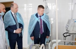 Олег Хорохордин посетил с инспекцией Республиканскую больницу Олег Хорохордин посетил с инспекцией Республиканскую больницу