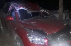 Автомобиль Toyota RAV 4 упал с моста на дороге к Большому Яломану