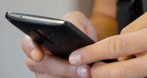 Из-за фейков о коронавирусе WhatsApp ограничил пересылку сообщений
