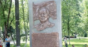 Рабочую группу по проведению мероприятий в честь юбилея Валерия Чаптынова создали в Эл Курултае Рабочую группу по проведению мероприятий в честь юбилея Валерия Чаптынова создали в Эл Курултае