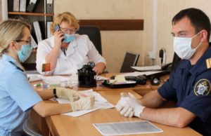 Следователи начали проверку по поводу стимулирующих выплат медикам Следователи начали проверку по поводу стимулирующих выплат медикам
