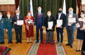 Олег Хорохордин вручил премии имени Чорос-Гуркина и другие государственные награды Олег Хорохордин вручил премии имени Чорос-Гуркина и другие государственные награды