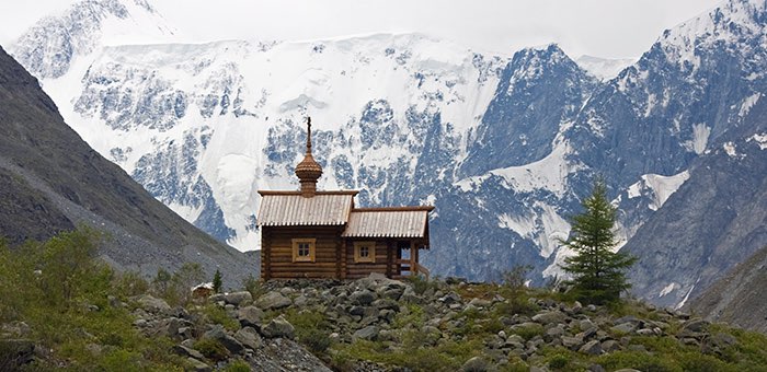 У подножия Белухи сгорела часовня
