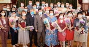 Медикам вручили государственные награды